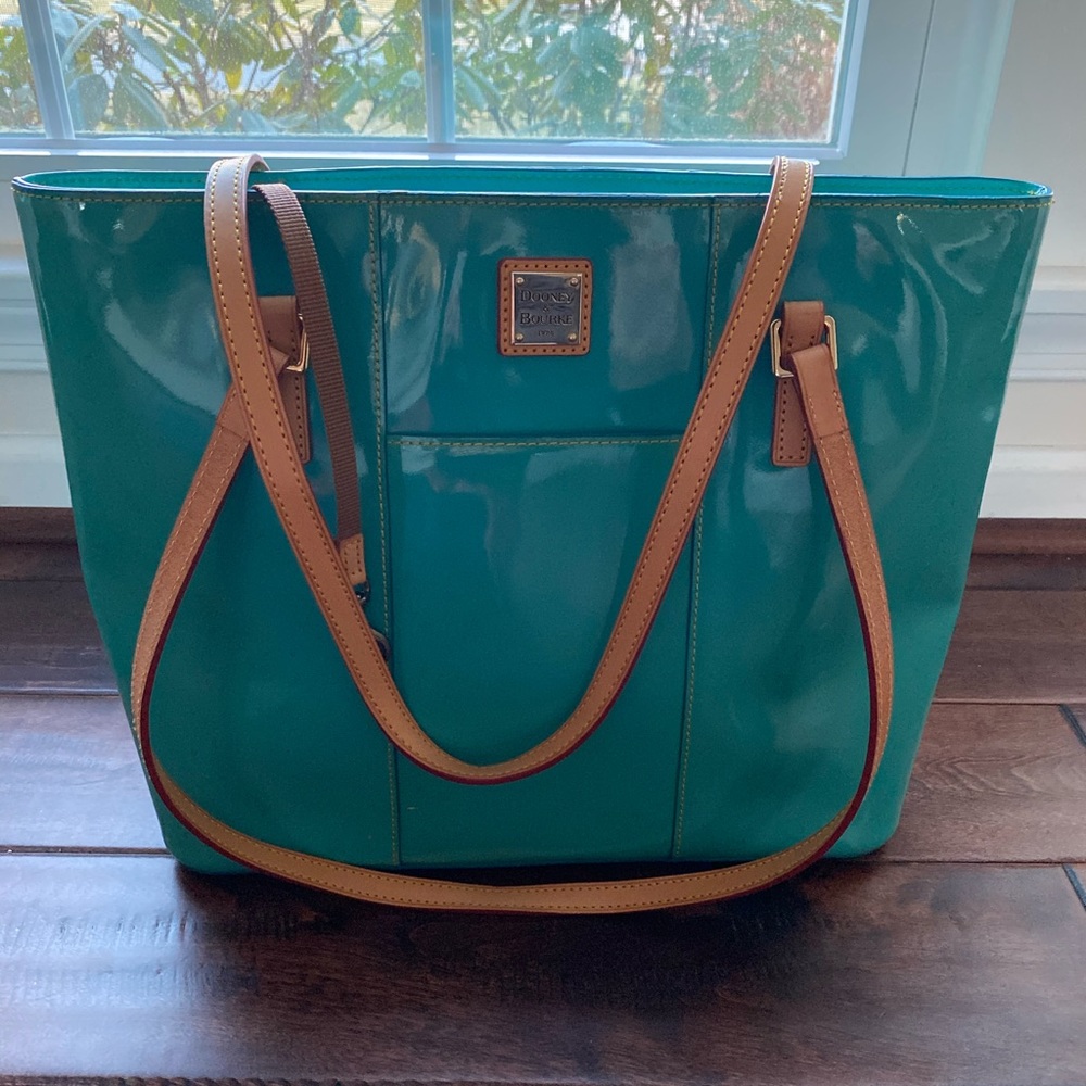 Dooney & Bourke Shoulder Bag
